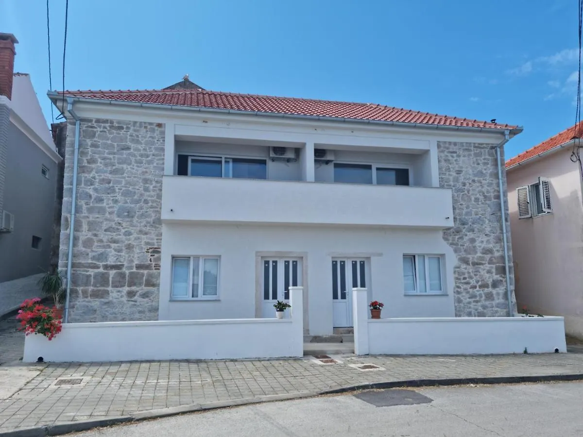 Kamena Kuca Pandorovica Appartement Kali 0*,