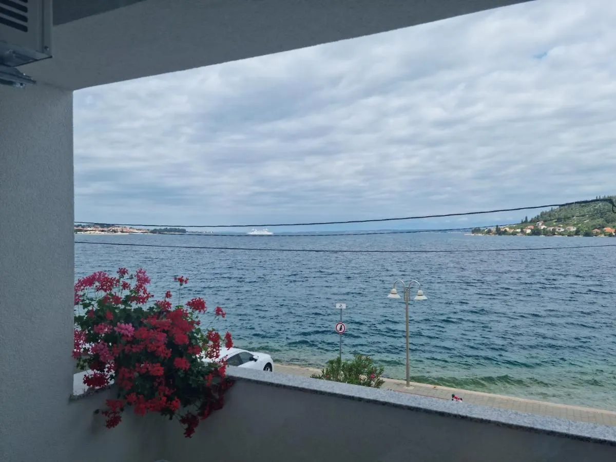 Kamena Kuca Pandorovica Apartment Kali Croatia